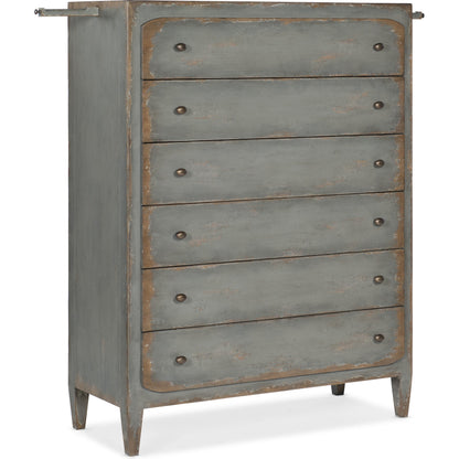 Ciao Bella Chest by Hooker Furniture. Made from maple veneer, cedar, felt panel, solid-wood edge top in a traditional style.