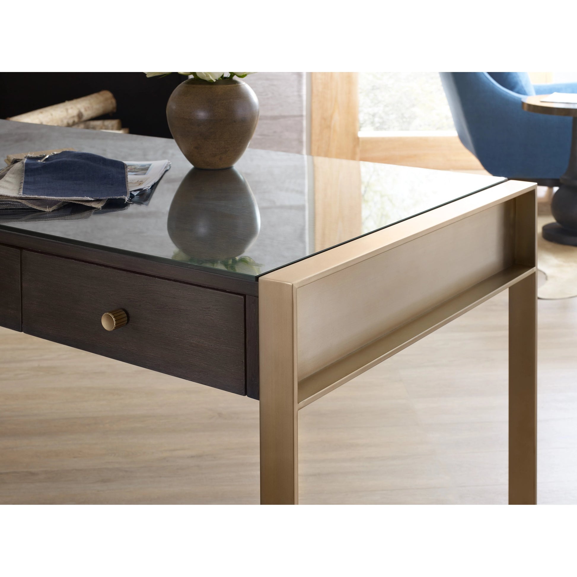 Curata Writing Desk by Hooker Furniture in midnight brown. Made from white oak veneers, metal in a modern style.