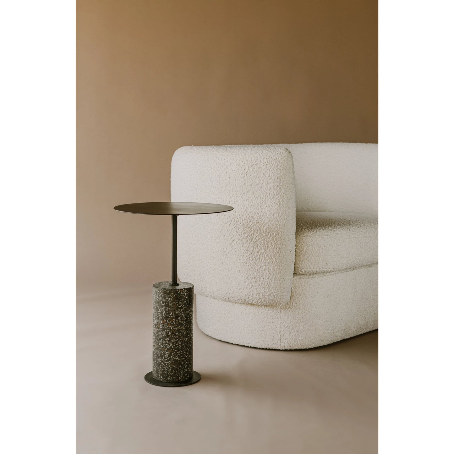 002 SI-2121959 | Lifestyle | Lillith Accent Table by Moe's Home Collection. Made from black terrazzo base, black iron top in a modern style.