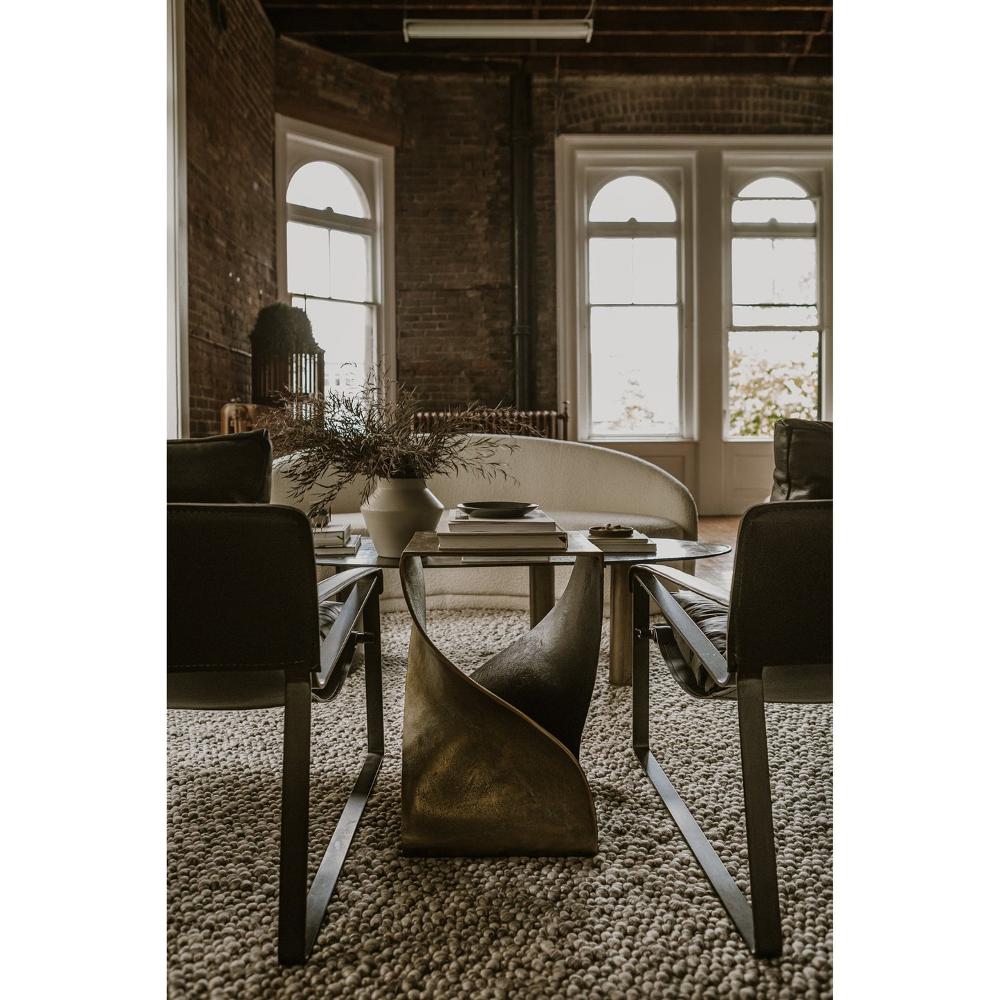 005 S-329661 | Lifestyle | Twist Accent Table by Moe's Home Collection. Made from aluminum in a modern style.