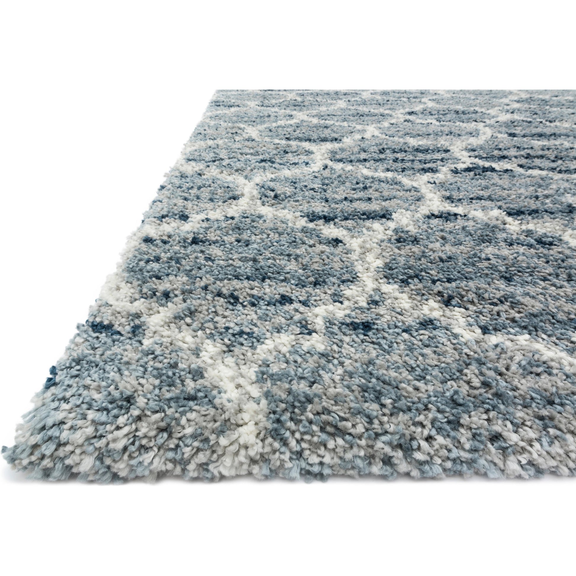 Quincy QC-03 Rug by Loloi in spa, pebble. Made from 100% polypropylene in a modern style.
