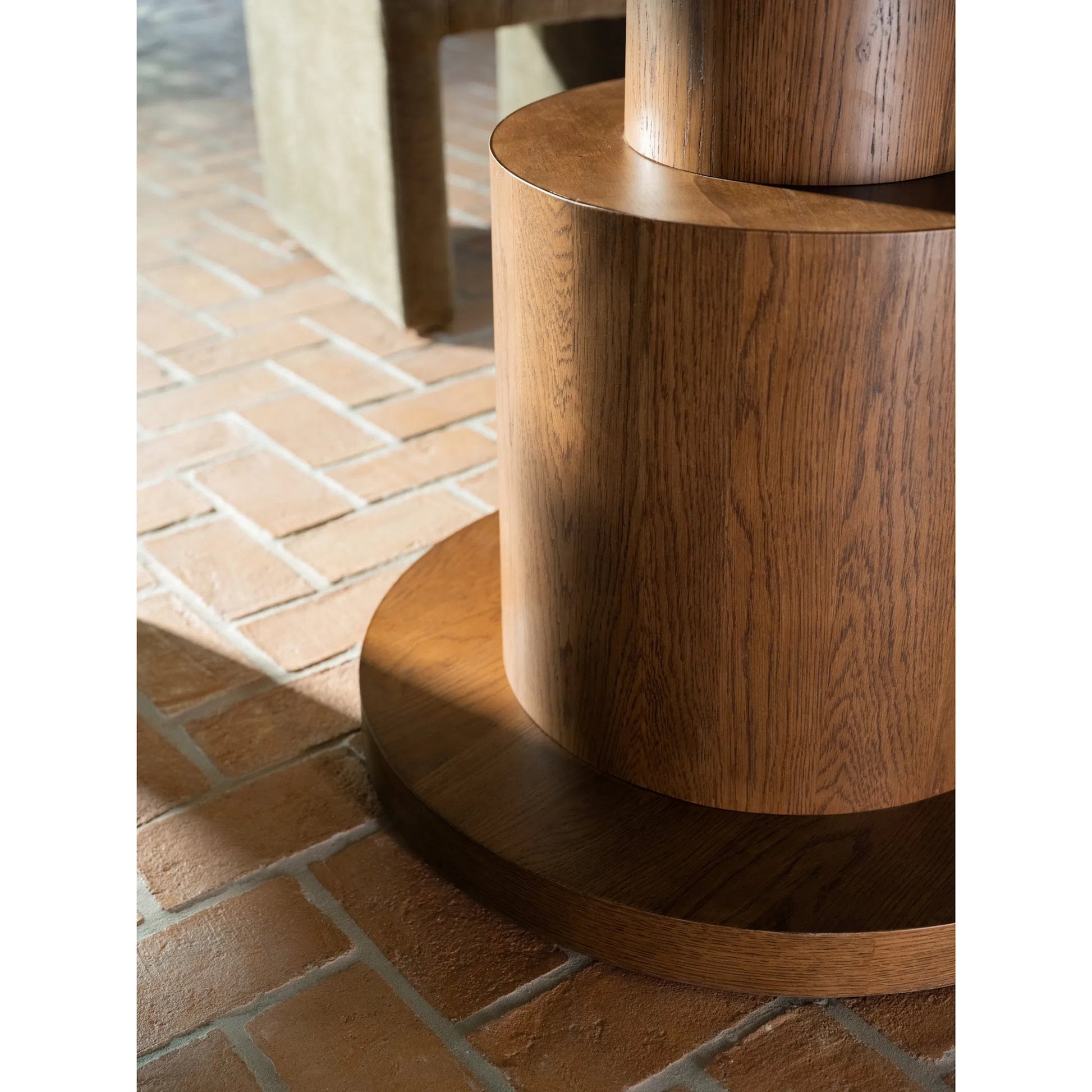 Clayton Dining Table by Moe's Home Collection in brown. Made from thick oak veneer, solid oak top leg, rubber wood frame, thick oak veneer bottom leg, leveler in a transitional style.