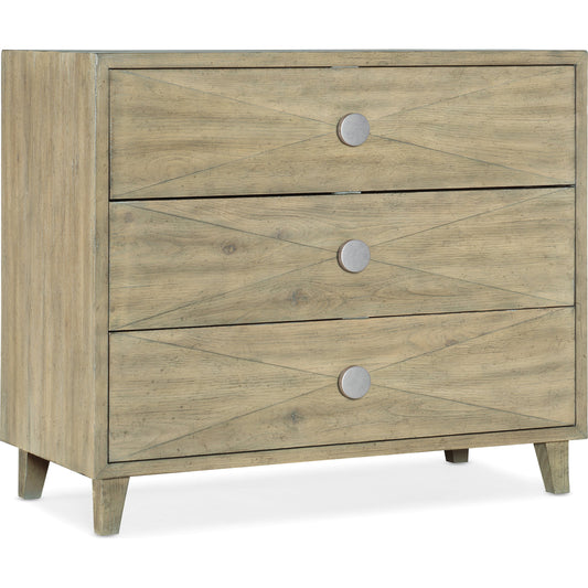 Surfrider Bachelors Chest by Hooker Furniture in driftwood. Made from pecan veneers, cedar, felt panel, outlet, self-closing undermount drawer guides, solid-wood edge top in a cottage & farmhouse style.