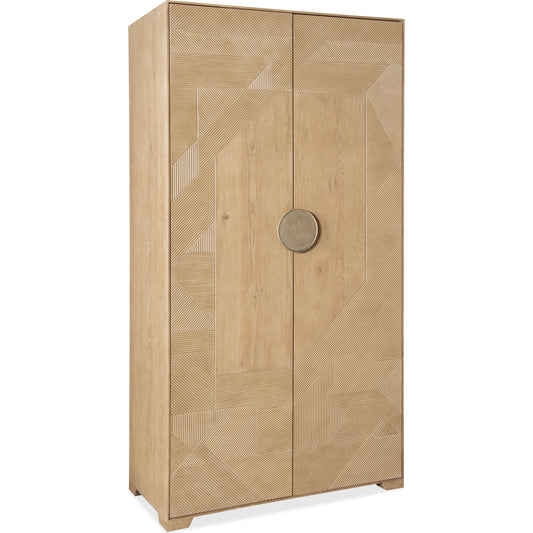 Retreat Split Rattan Wardrobe by Hooker Furniture. Made from oak, maple veneers with resin in a cottage & farmhouse style.