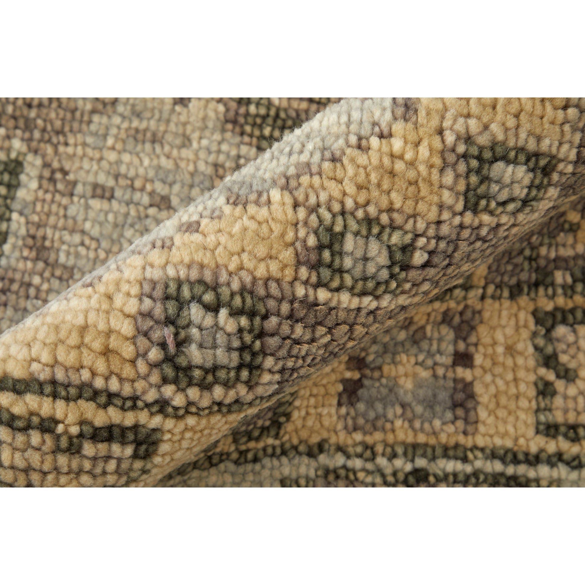 Fillmore Traditional Diamond Rug - 6943F by Feizy. Made from wool in a unique style.