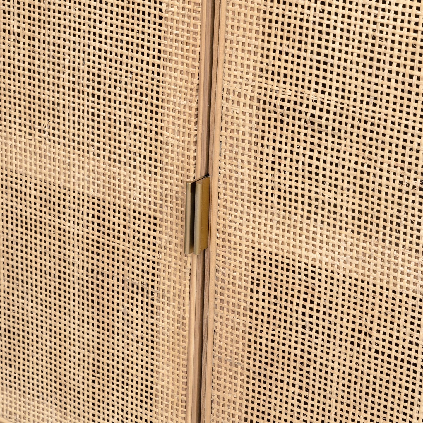 012 SI-2004400 | Closeup | Rattan Sideboard by LH Imports in natural and natural, brass. Made from oak, oak veneer, wicker, metal in a cottage & farmhouse style.