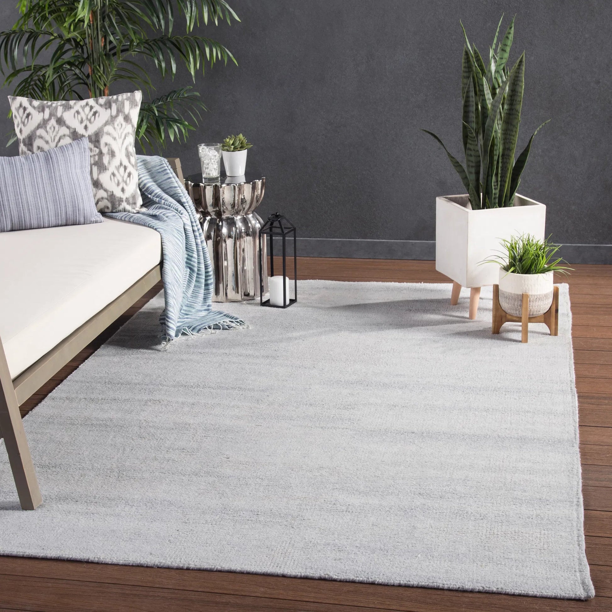 Rebecca RBC03 Indoor/Outdoor Rug by Jaipur Living. Made from 100% pet yarn in a unique style.