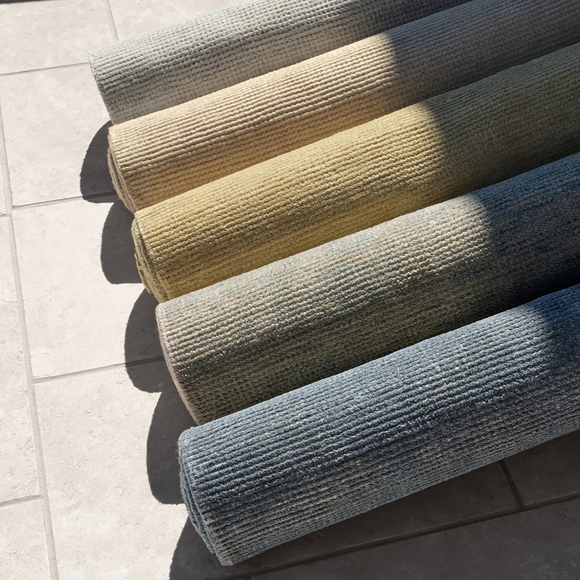 Rebecca RBC03 Indoor/Outdoor Rug by Jaipur Living. Made from 100% pet yarn in a unique style.