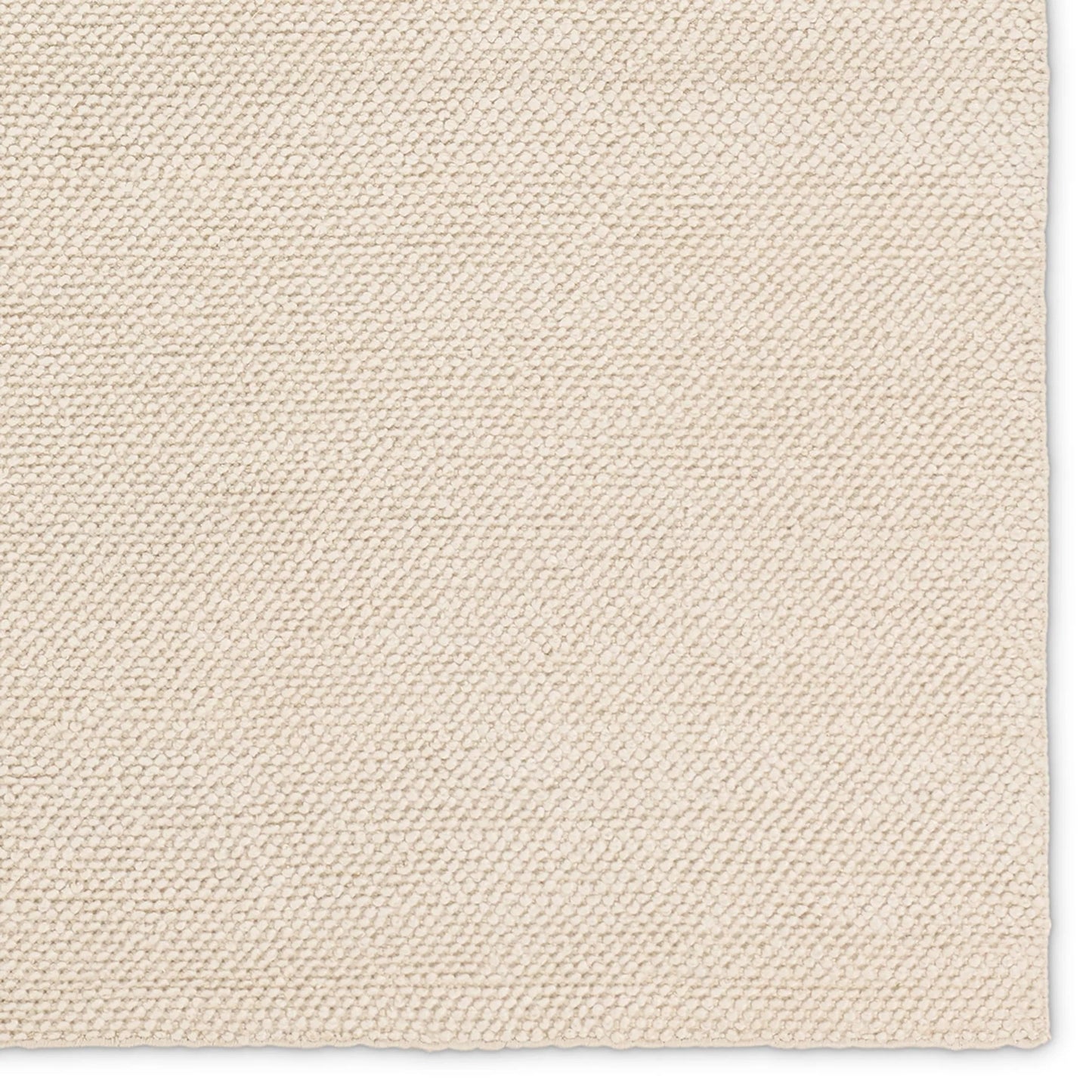 002 SI-2354869,SI-2354870,SI-2354871,SI-2354872,SI-2354873,SI-2386416 | Closeup | Rebecca RBC15 Indoor/Outdoor Rug by Jaipur Living in white. Made from 100% pet yarn in a unique style.