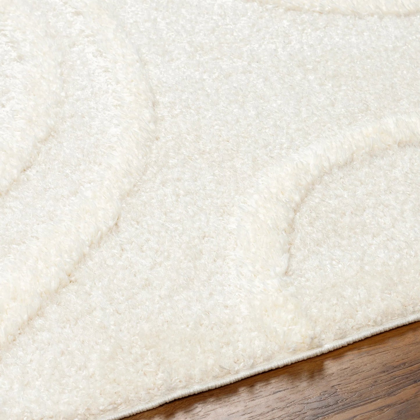 004 SI-1971174,SI-1971175,SI-1971176 | Closeup | Rodos Rug - 32881 by Livabliss in beige, white. Made from main: 100% polyester in a unique style.