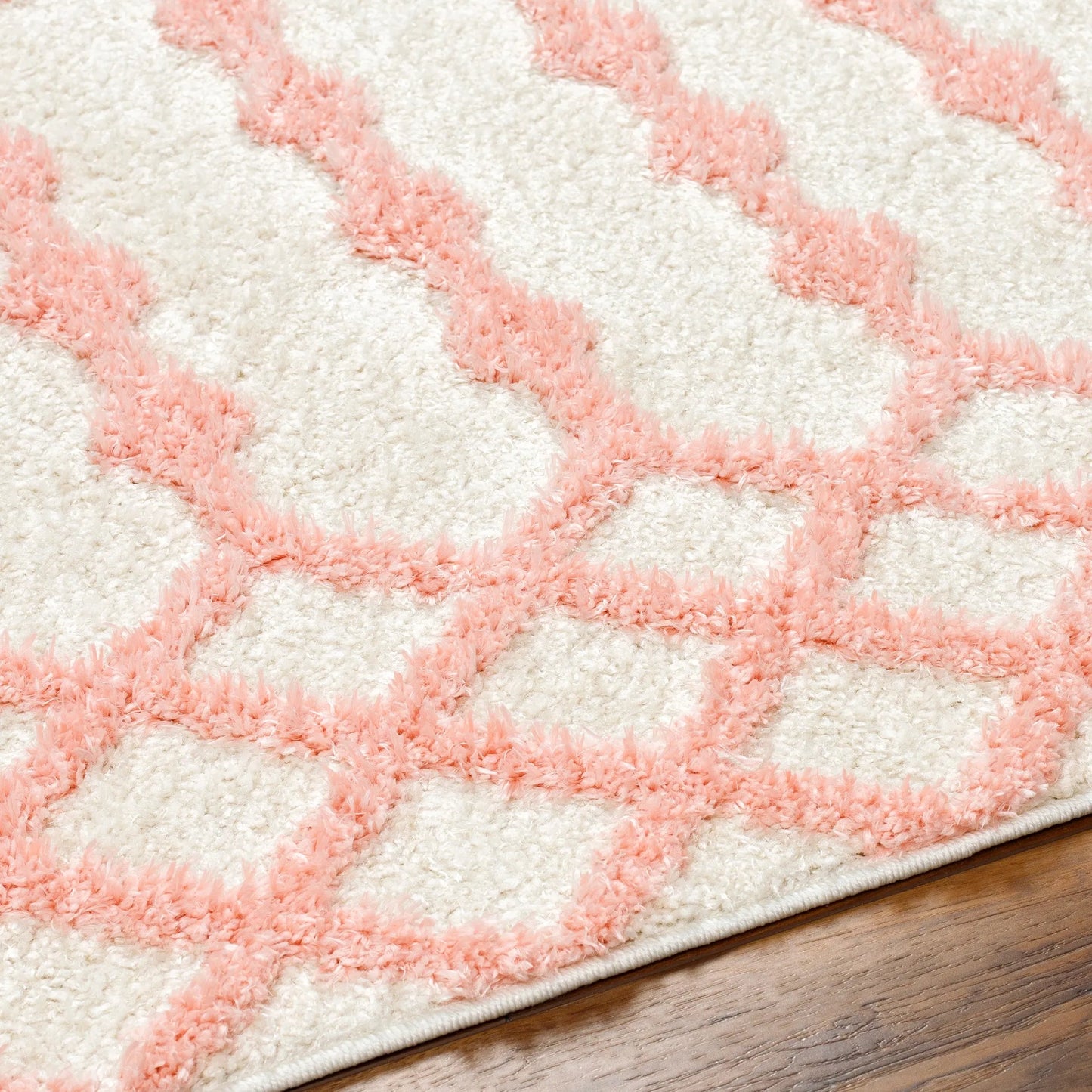 005 SI-1971177,SI-1971178,SI-1971179 | Closeup | Rodos Rug - 32882 by Livabliss in beige, light pink. Made from main: 100% polyester in a unique style.