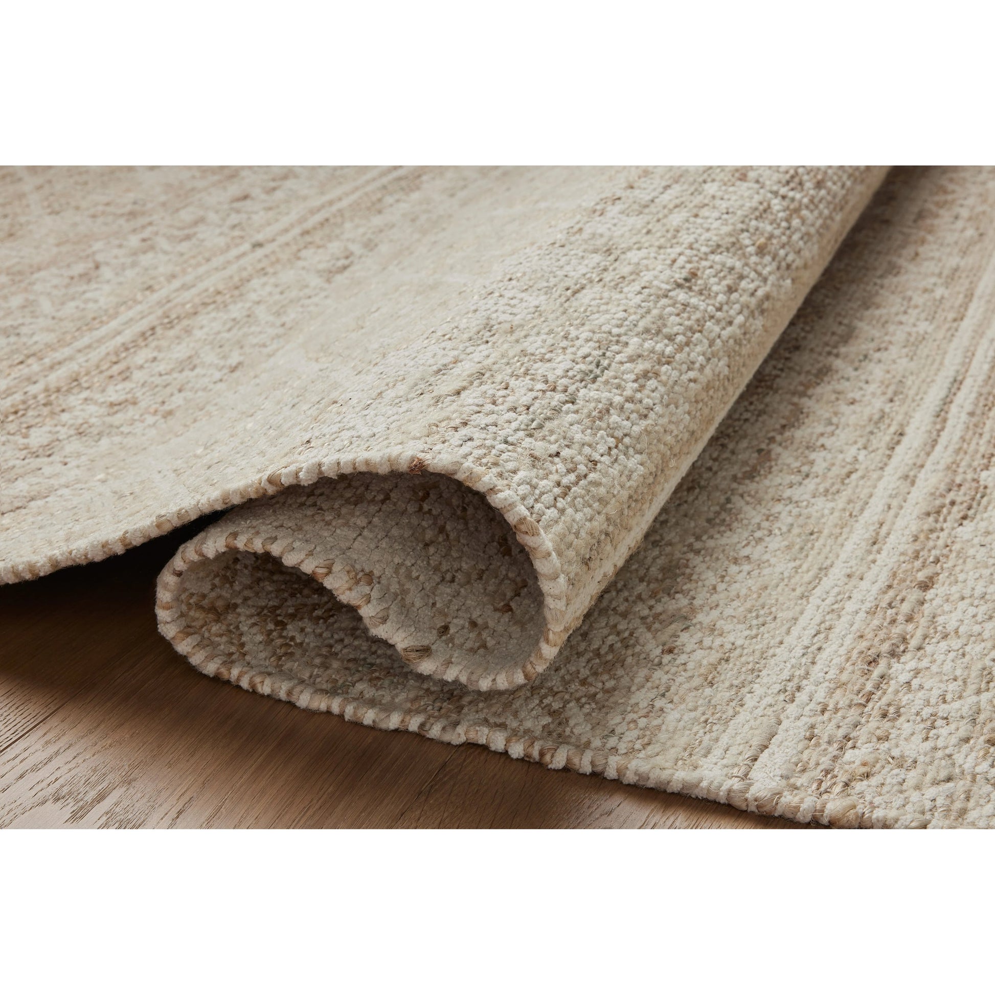 Rivers RIV-03 Rug by Angela Rose x Loloi in sand, ivory. Made from wool / jute / cotton in a unique style.