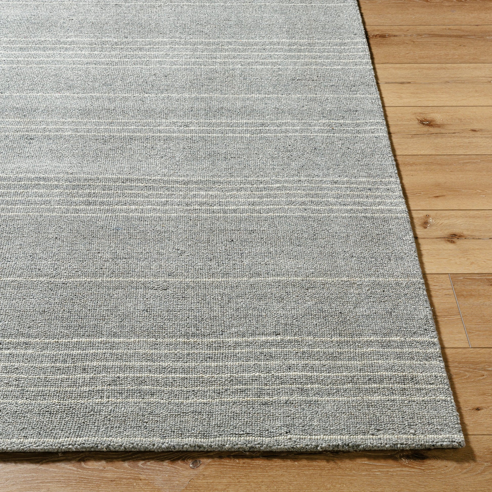 Romano Rug - 484791 by Surya in metallic - silver, grey, sterling grey. Made from wool in a unique style.