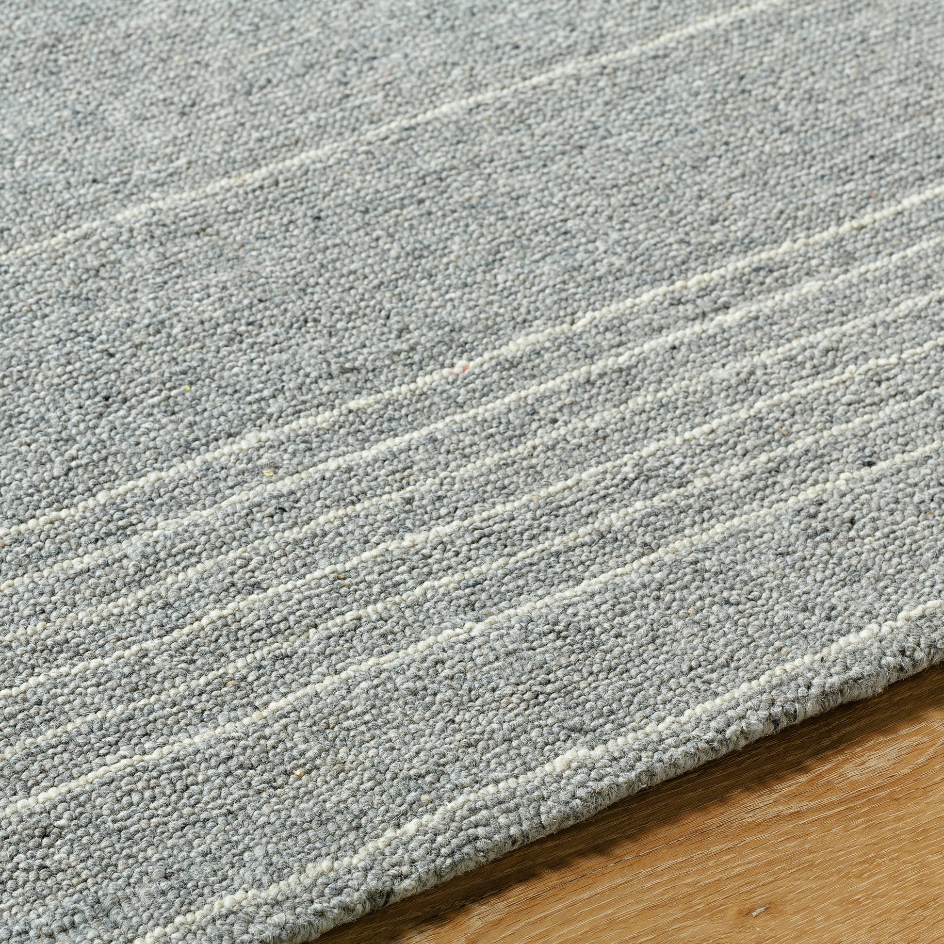 Romano Rug - 484791 by Surya in metallic - silver, grey, sterling grey. Made from wool in a unique style.