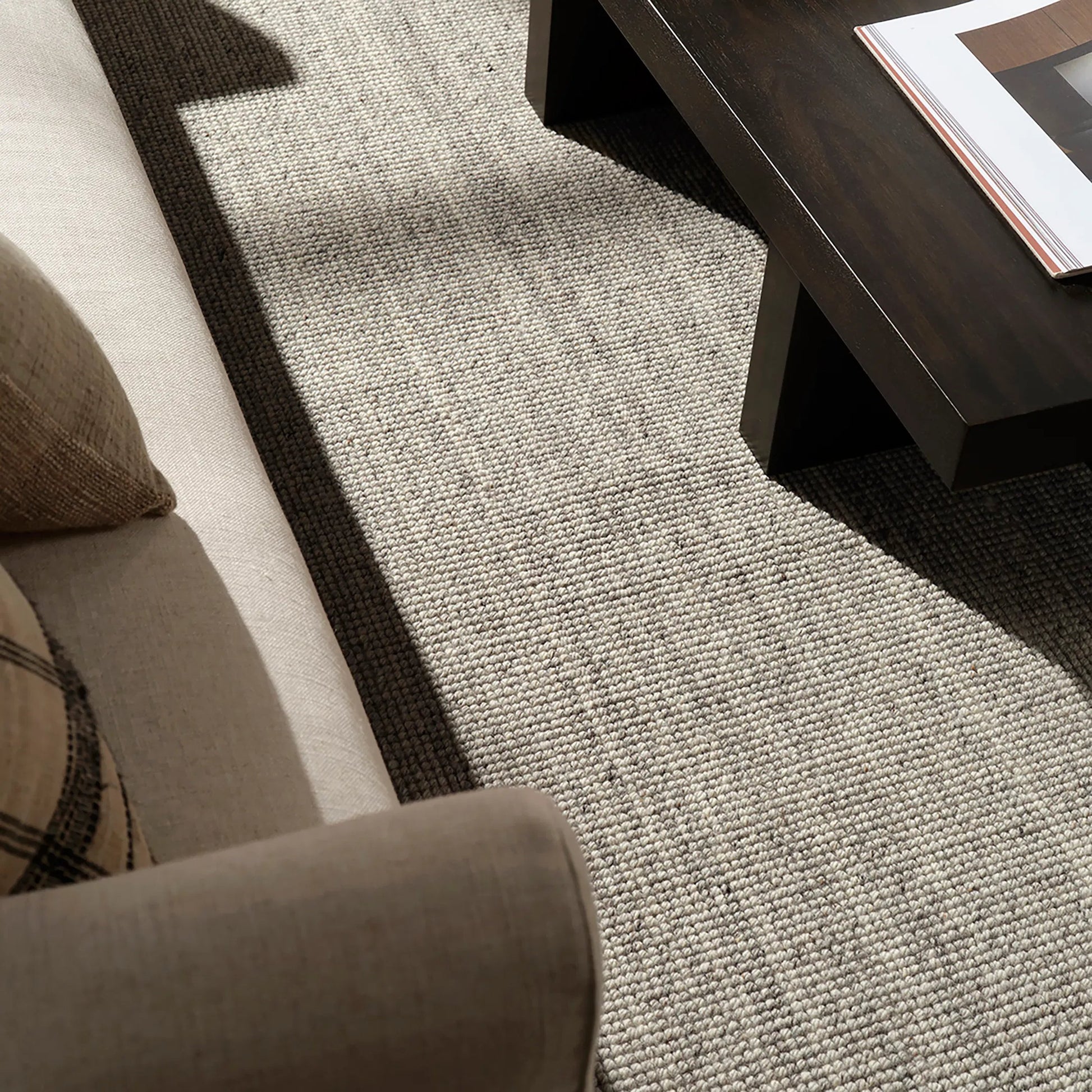 Rene RNE02 Rug by Jaipur Living in gray. Made from 100% wool in a unique style.