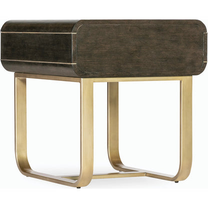Commerce & Market Metropolitan End Table by Hooker Furniture in dark wood and dark wood finish. Made from oak veneers, metal tube and sheet metal in a modern style.