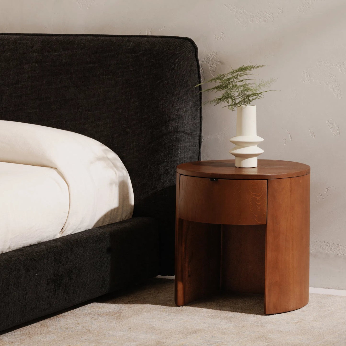 003 SI-2254055 | Lifestyle | Theo One Drawer Nightstand by Moe's Home Collection in brown. Made from solid oak in a transitional style.