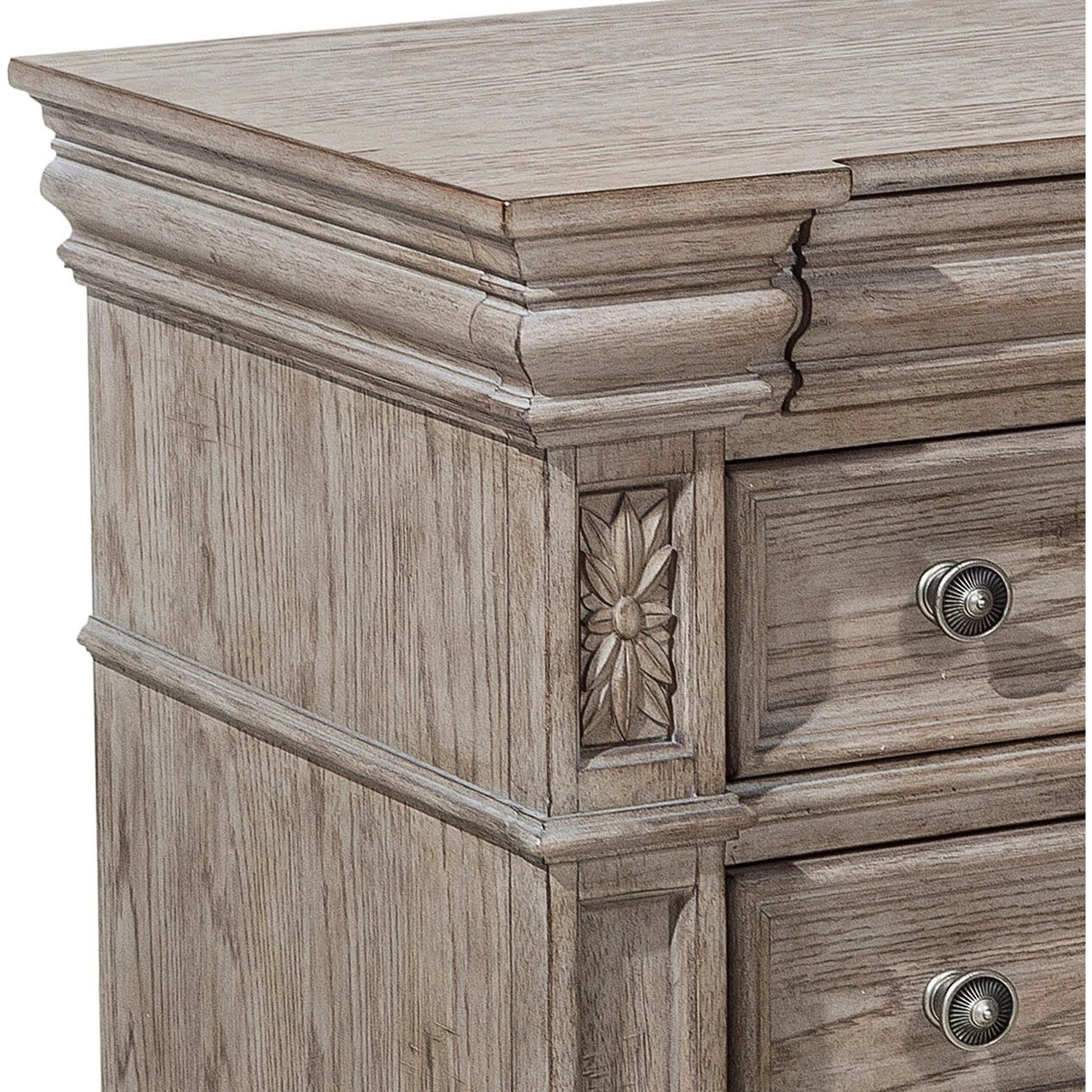 Kingsbury Bachelor's Chest by Pulaski Furniture in french grey. Made from oak veneers, hardwood solids in a traditional style.