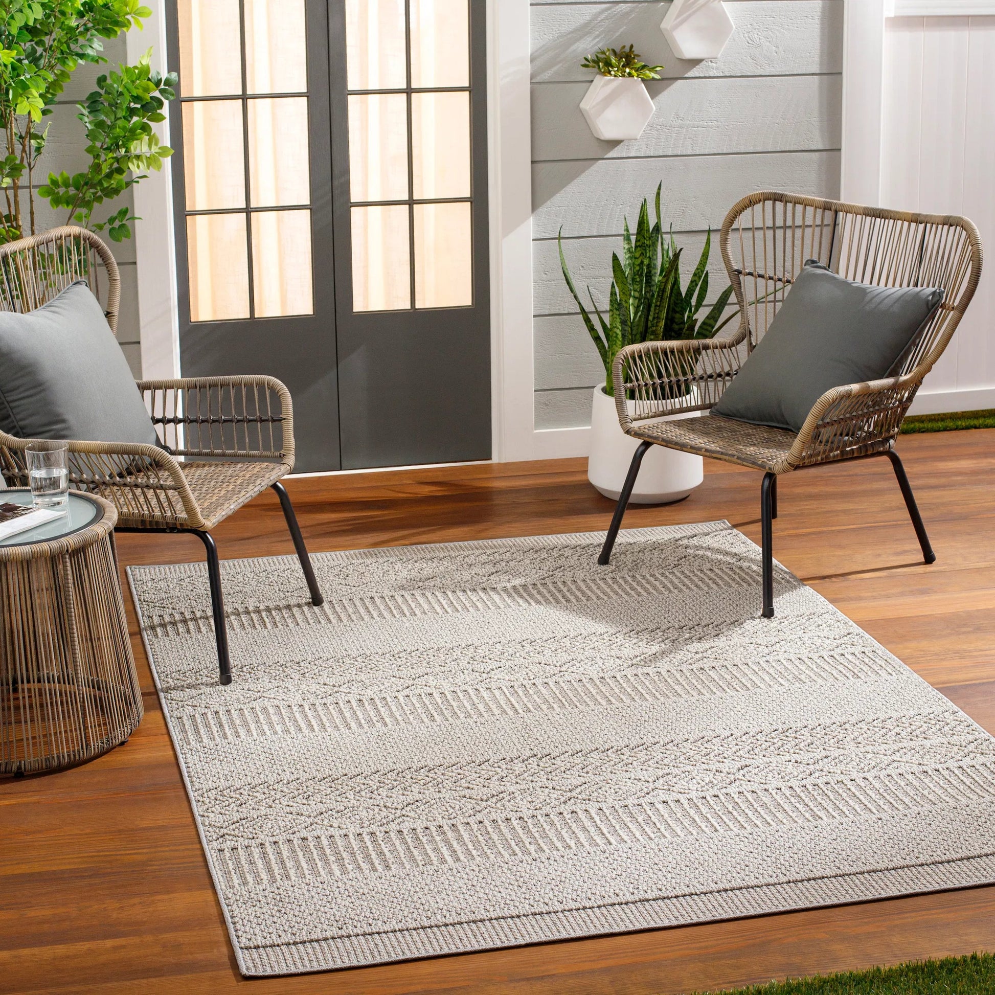 Rockport Rug - 32955 by Livabliss. Made from 100% polypropylene in a unique style.