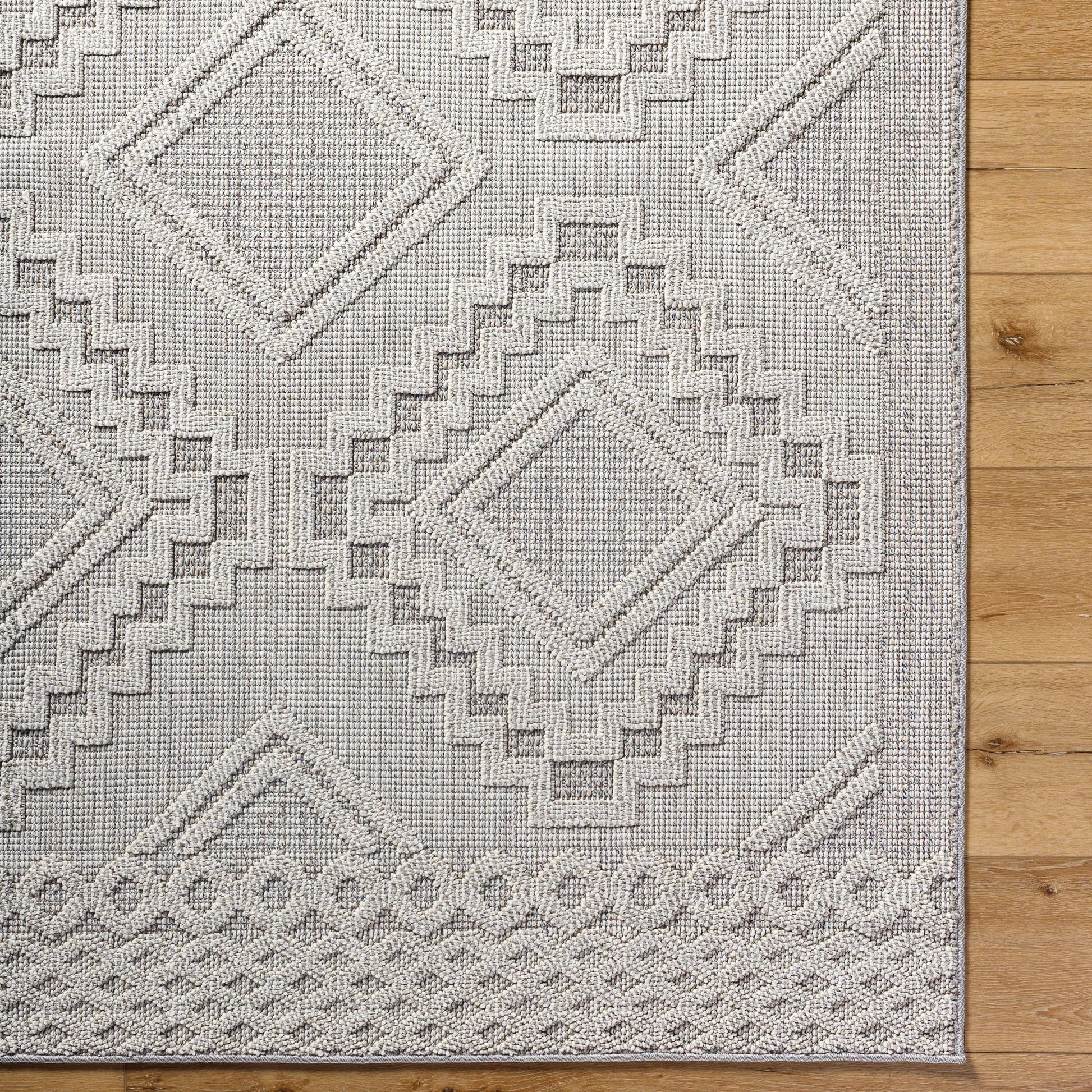 Rockport Rug - 32958 by Livabliss. Made from 100% polypropylene in a unique style.