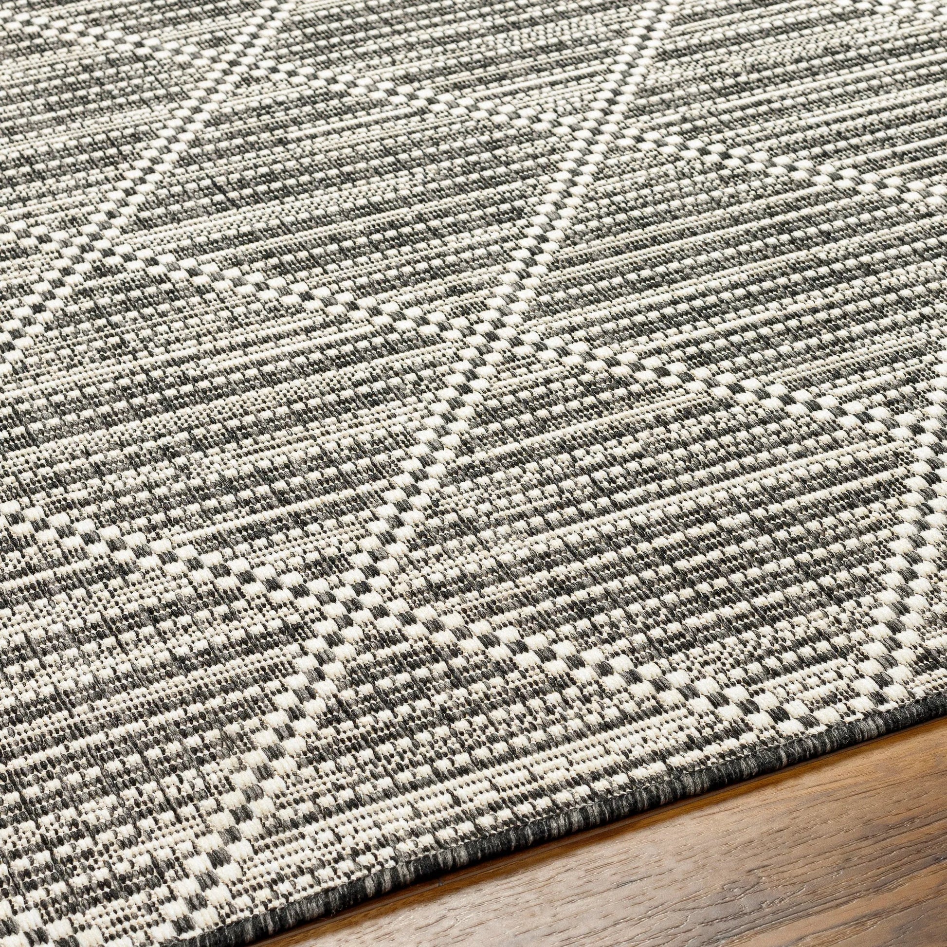 Ravello Rug - 32857 by Livabliss. Made from main: 90% polypropylene, main: 10% sisal in a unique style.