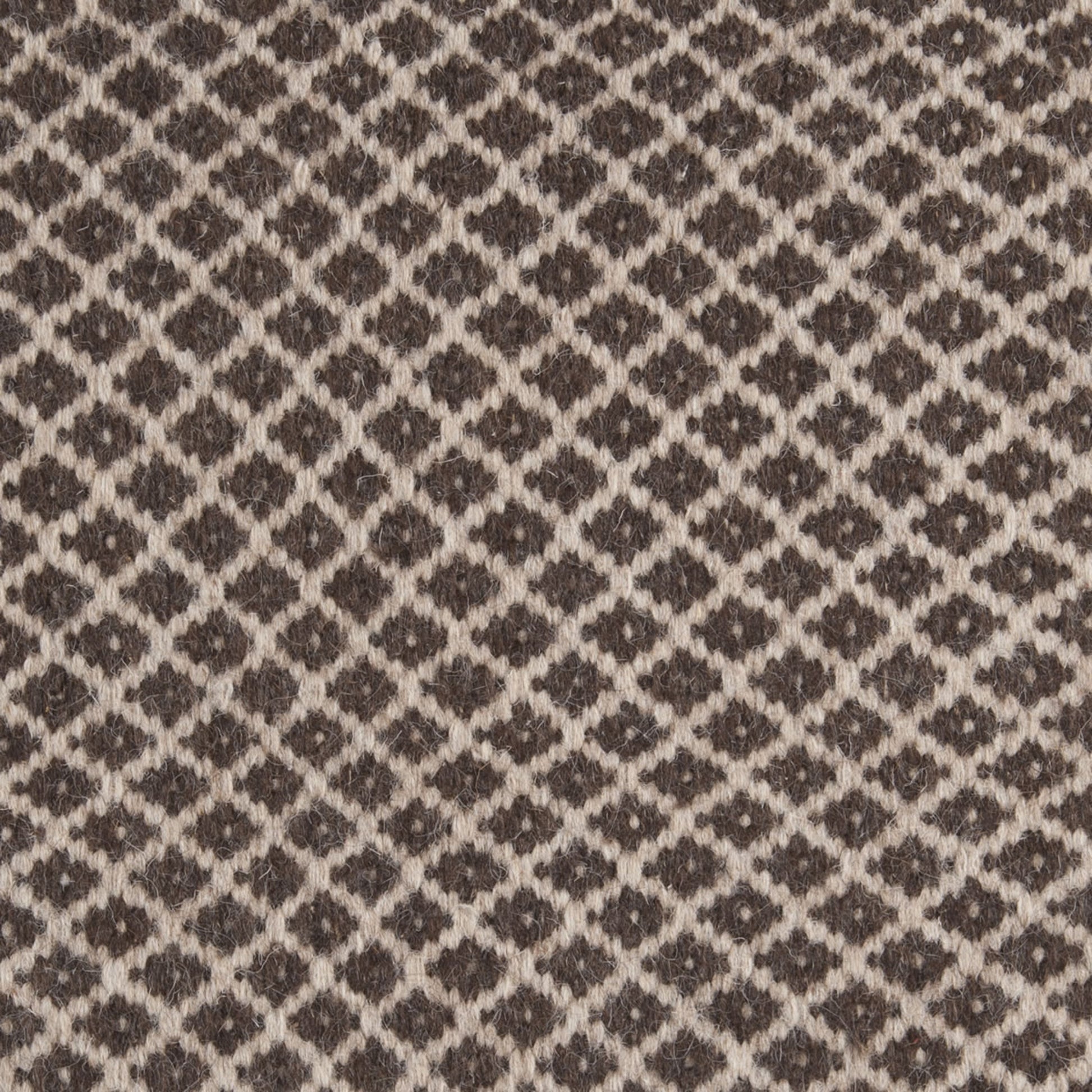 Ravena RVN-3000 Indoor/Outdoor Rug by Surya. Made from 100% wool in a unique style.
