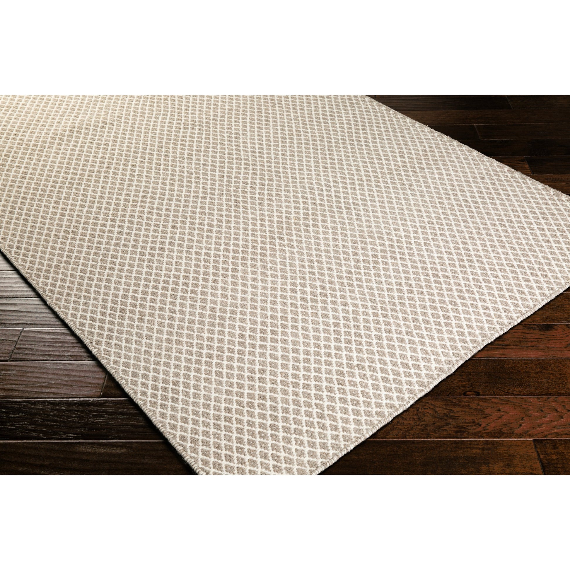 Ravena RVN-3000 Indoor/Outdoor Rug by Surya. Made from 100% wool in a unique style.
