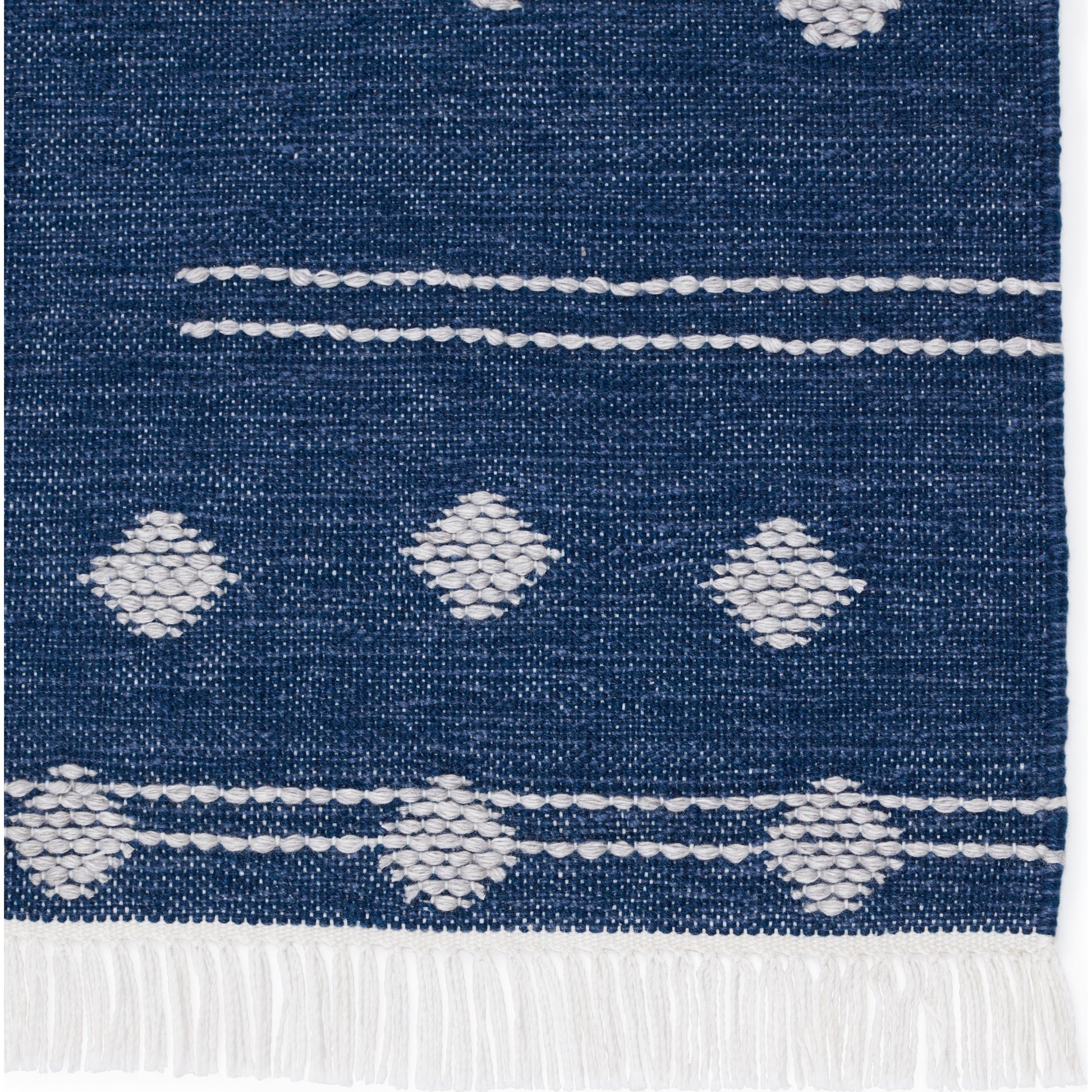 Revelry RVR02 Indoor/Outdoor Rug by Jaipur Living in blue, white. Made from 100% pet yarn in a unique style.