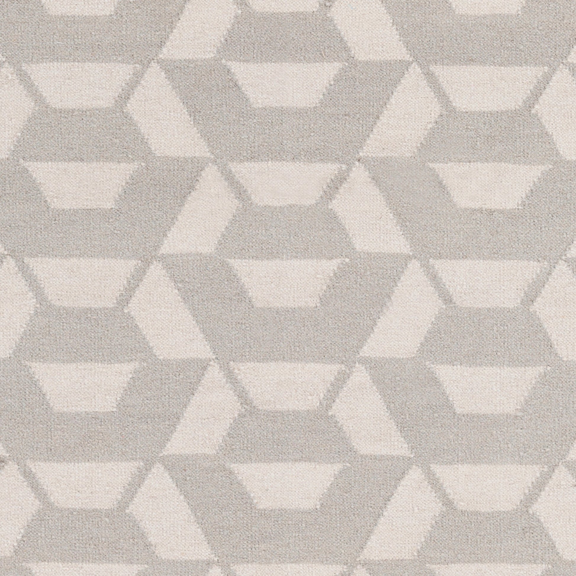 Rivington Rug - 14863 by Surya. Made from 100% wool in a unique style.
