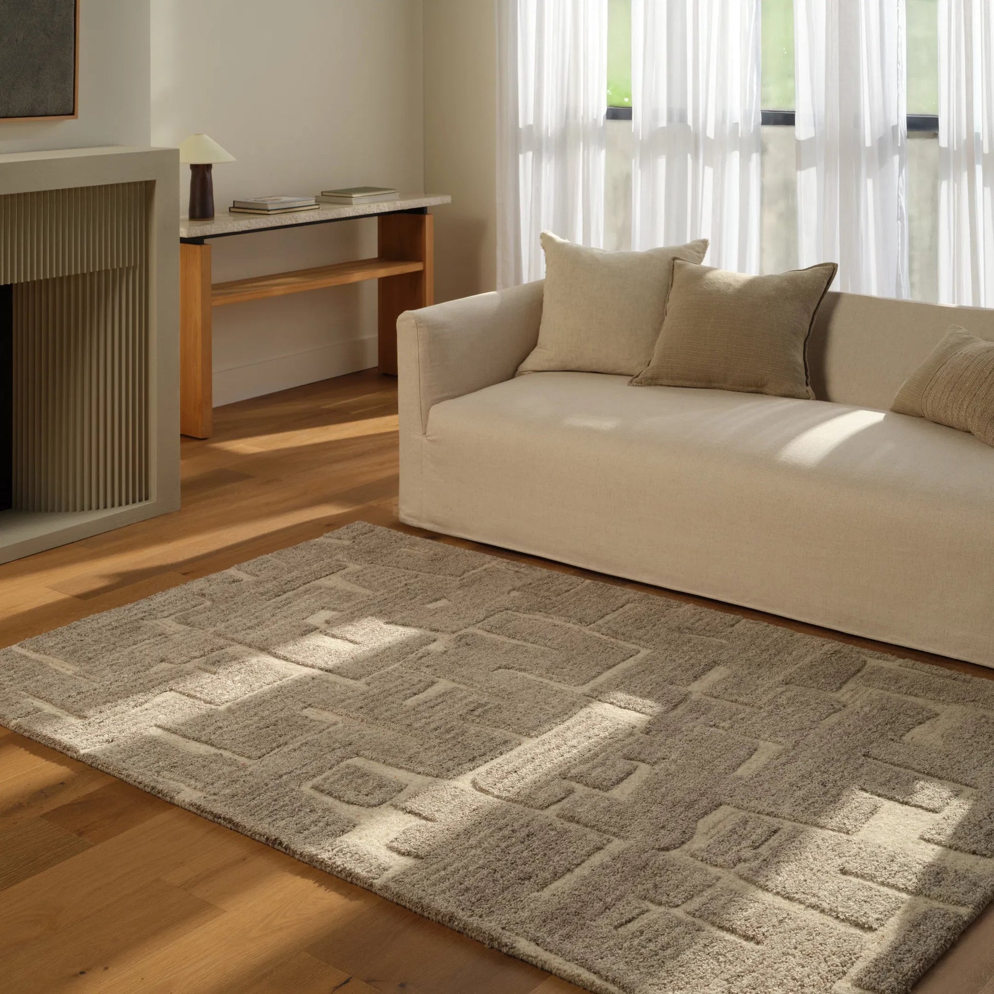 Reyner RYN05 Rug by Jaipur Living in taupe, cream. Made from 100% wool in a unique style.