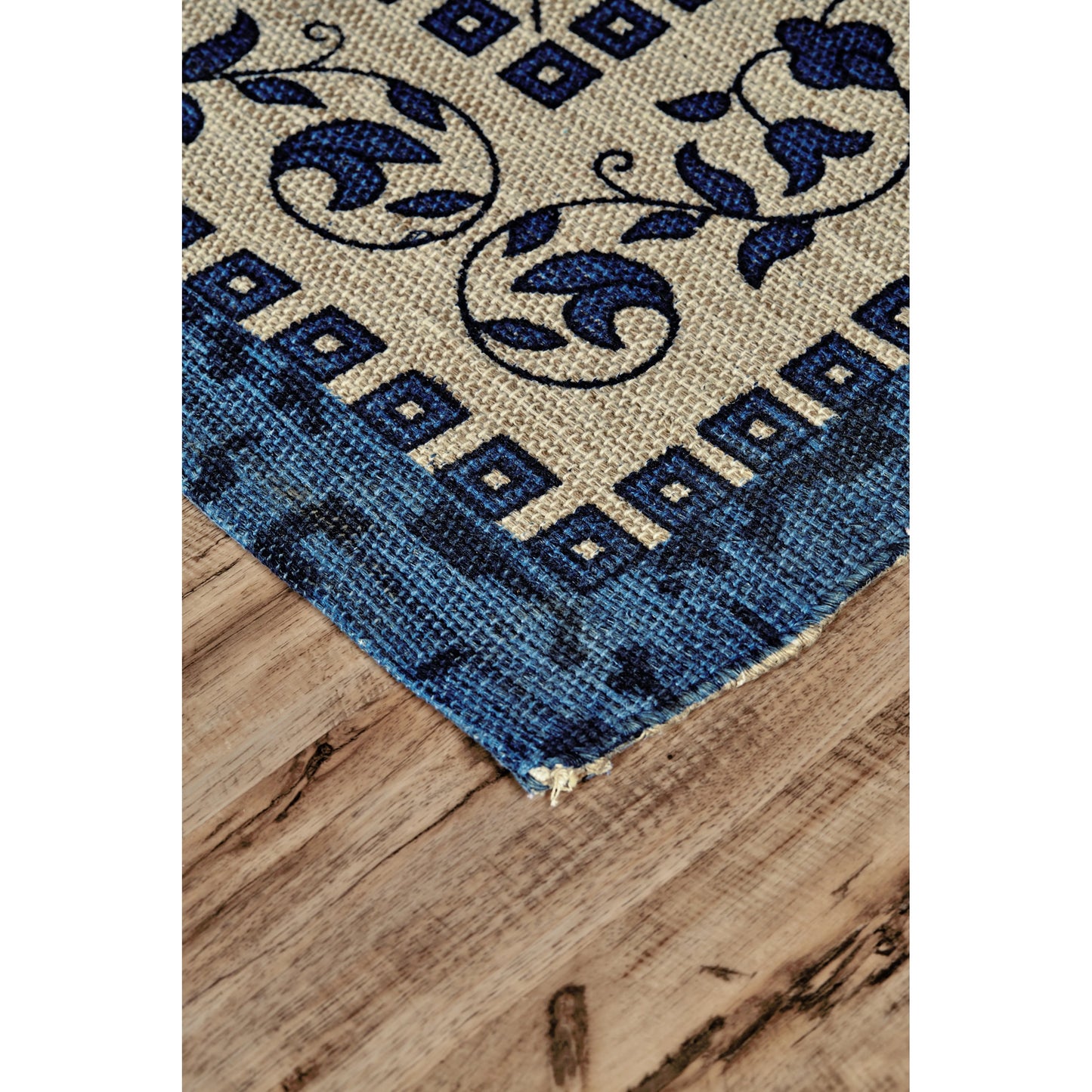 002 SI-2130055,SI-2130056 | Closeup | Parkside Traditional Rug - I0530 by Feizy in blue, ivory. Made from polypropylene in a unique style.