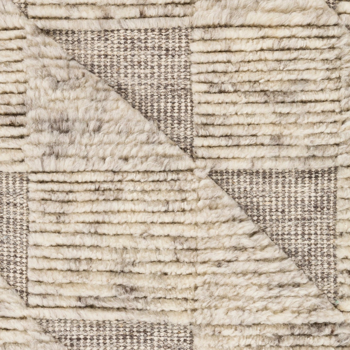 007 SR-882788,SR-882789,SR-882791 | Closeup | Sahara SAH-2300 Rug by Surya in dark brown, ivory, medium gray, charcoal. Made from 100% wool in a unique style.