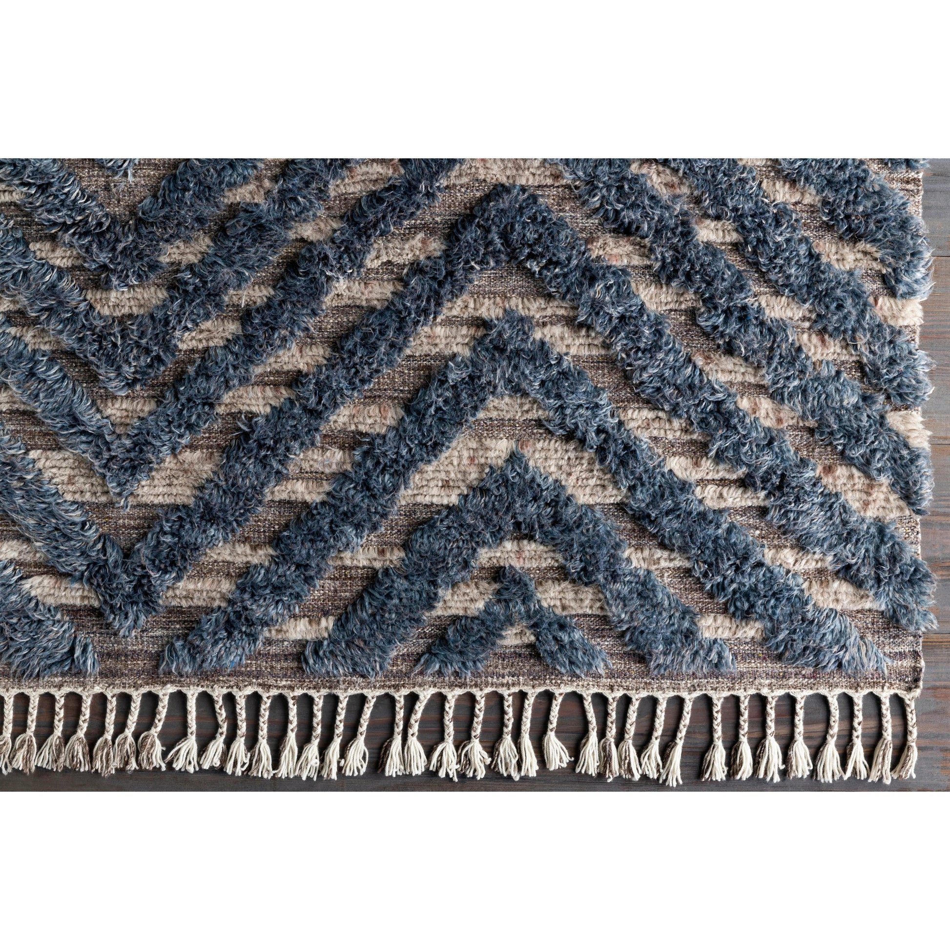 Sahara SAH-2304 Rug by Surya in charcoal, light beige, gray, blue, dark brown, navy. Made from 100% wool in a unique style.