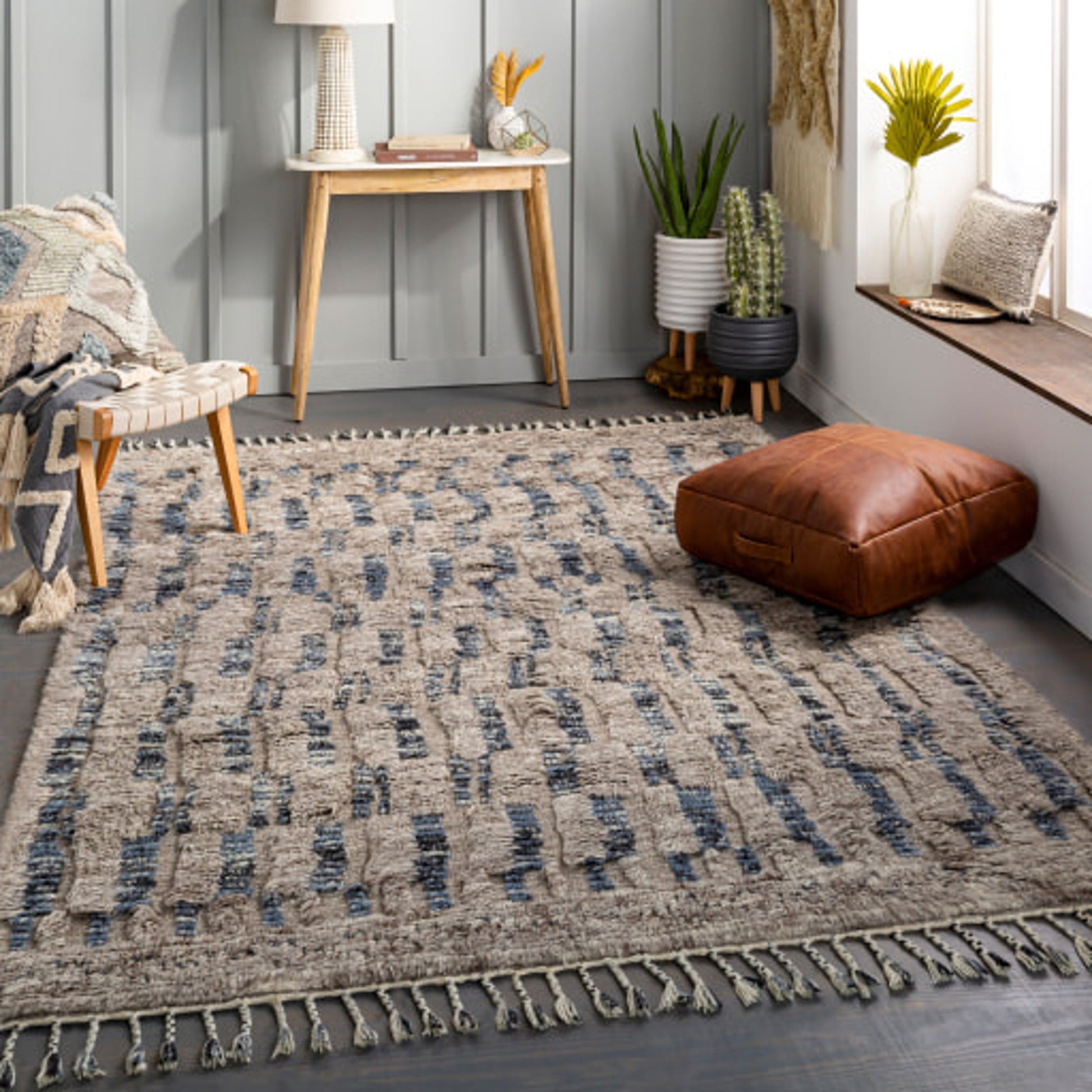 Sahara SAH-2308 Rug by Surya in gray, cream, charcoal, dark brown, navy, blue. Made from 100% wool in a unique style.