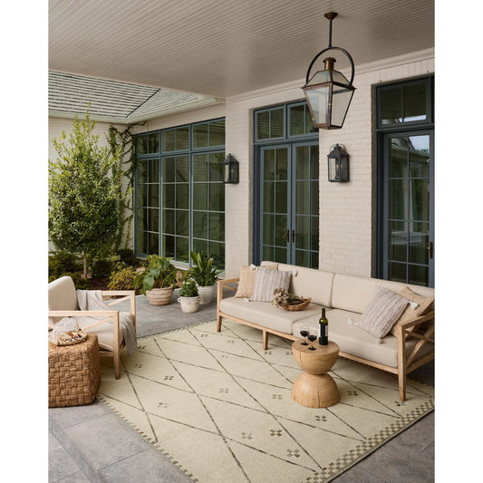 Saylor SAY-01 Indoor/Outdoor Rug by Loloi in ivory, pebble. Made from 100% polypropylene in a unique style.