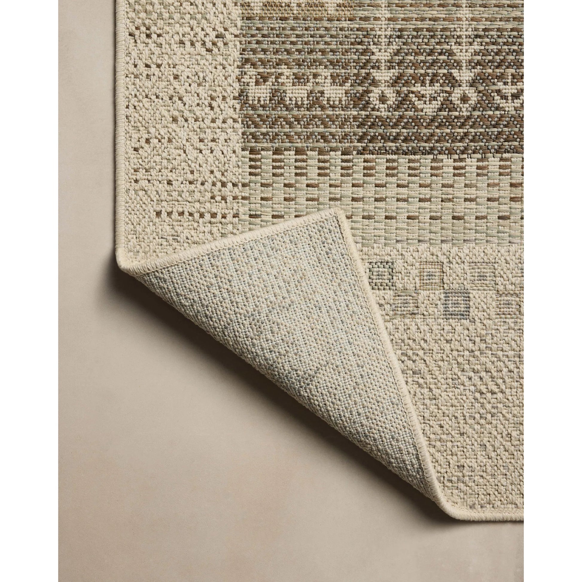 Saylor SAY-05 Indoor/Outdoor Rug by Loloi in ivory, earth. Made from 100% polypropylene in a unique style.