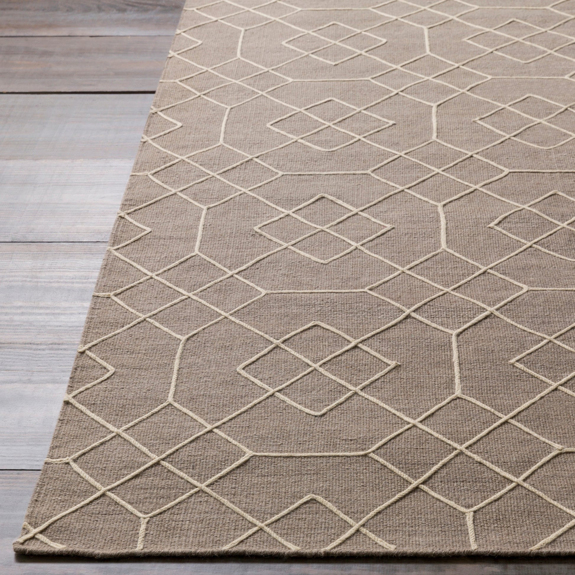 Seabrook SBK-9000 Indoor/Outdoor Rug by Surya. Made from 100% wool in a unique style.