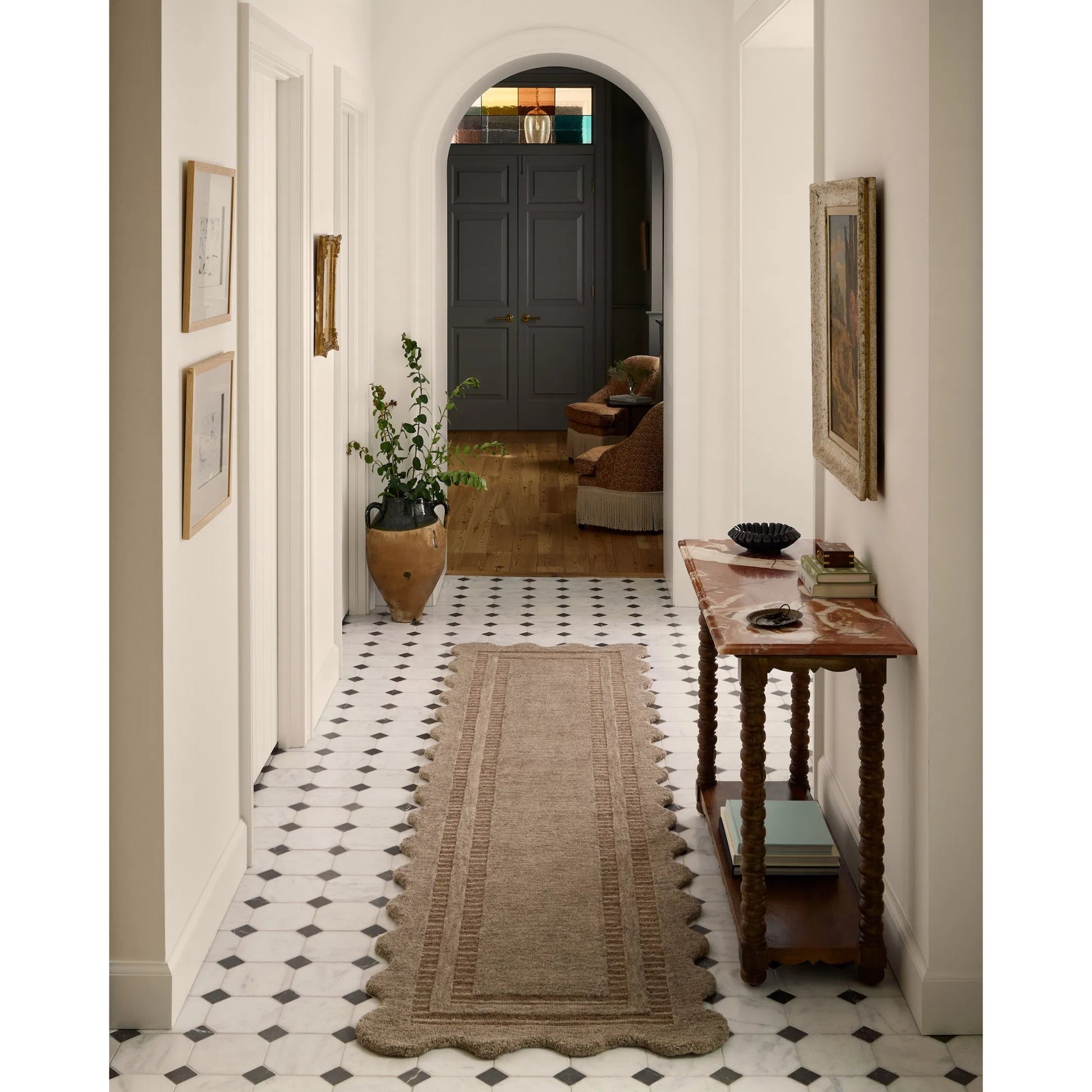Scottie SCO-01 Rug by Chris Loves Julia x Loloi. Made from 100% wool in a unique style.