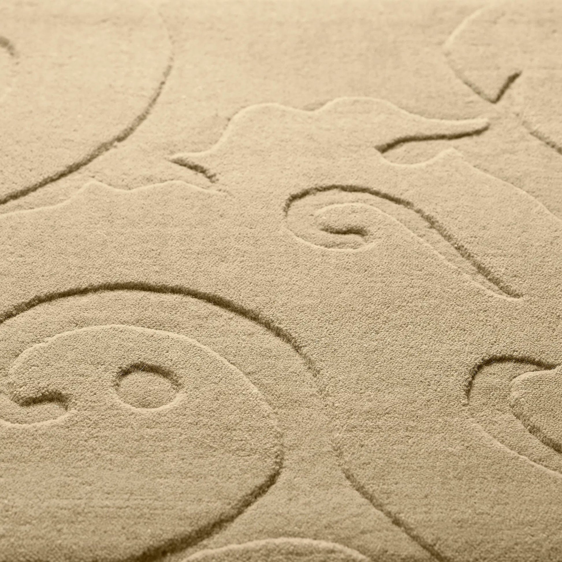 SCU-7512 Rug by Surya in beige. Made from 100% wool in a unique style.