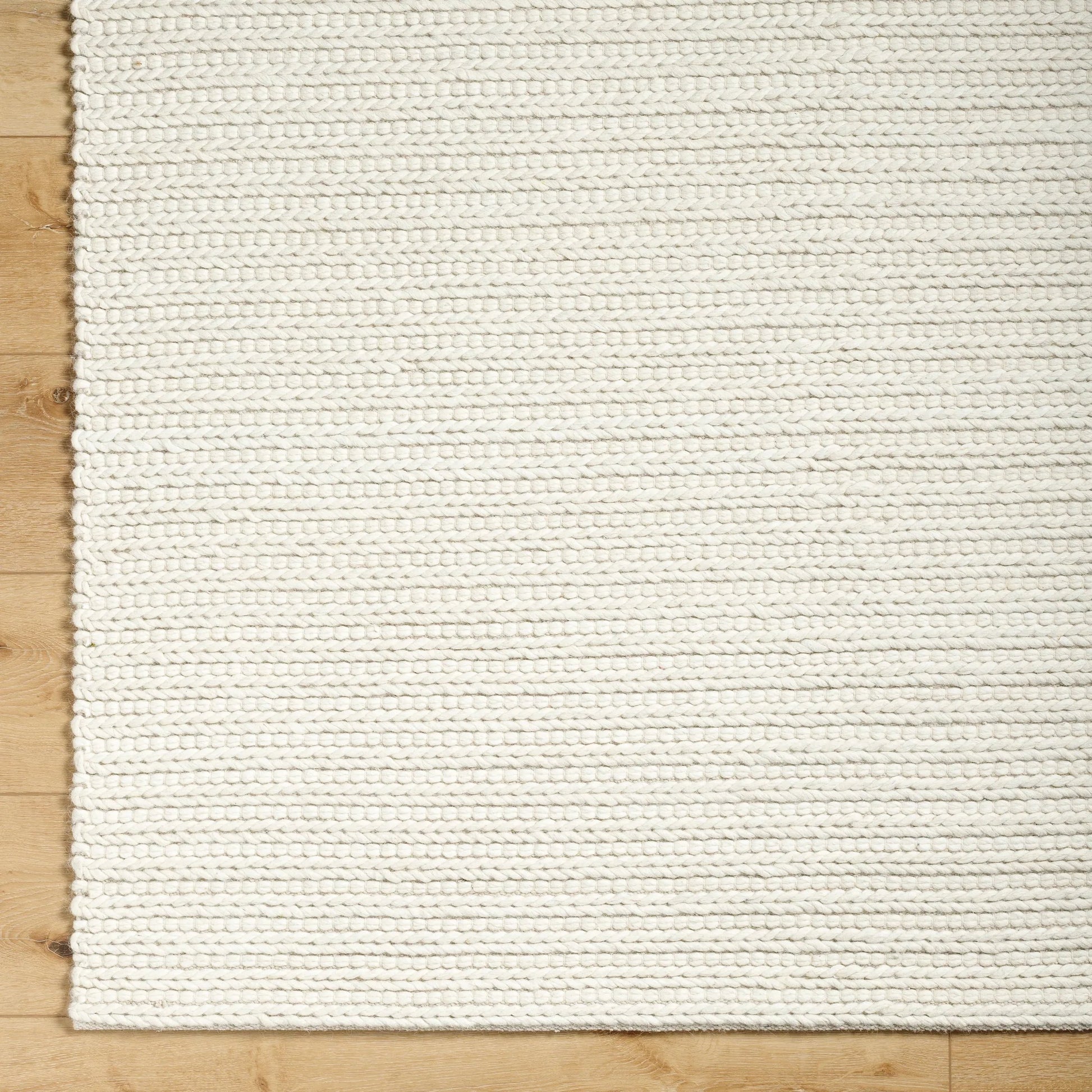 Sundance Rug - 33583 by Livabliss. Made from main: 65% wool, main: 35% polyester in a unique style.