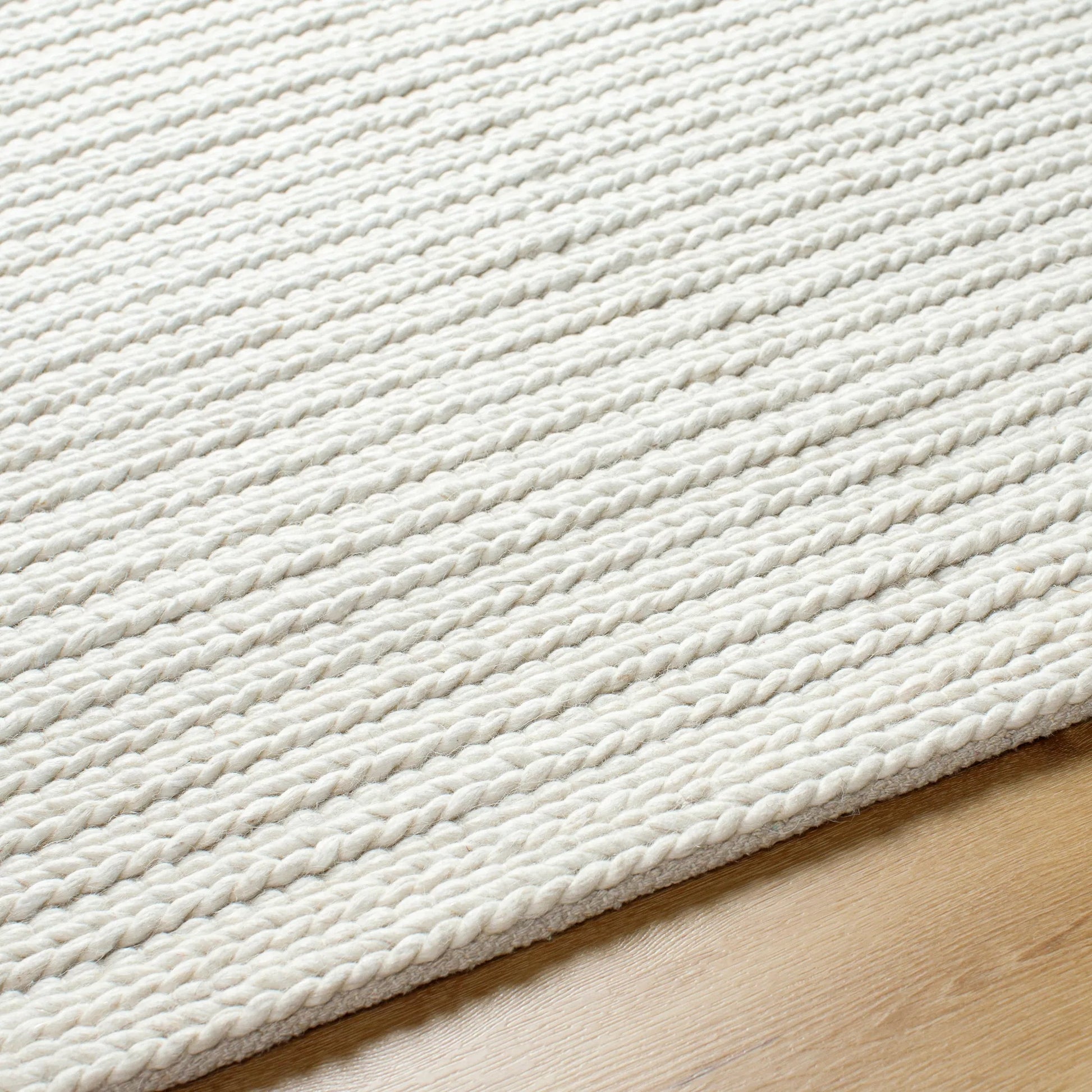 Sundance Rug - 33583 by Livabliss. Made from main: 65% wool, main: 35% polyester in a unique style.