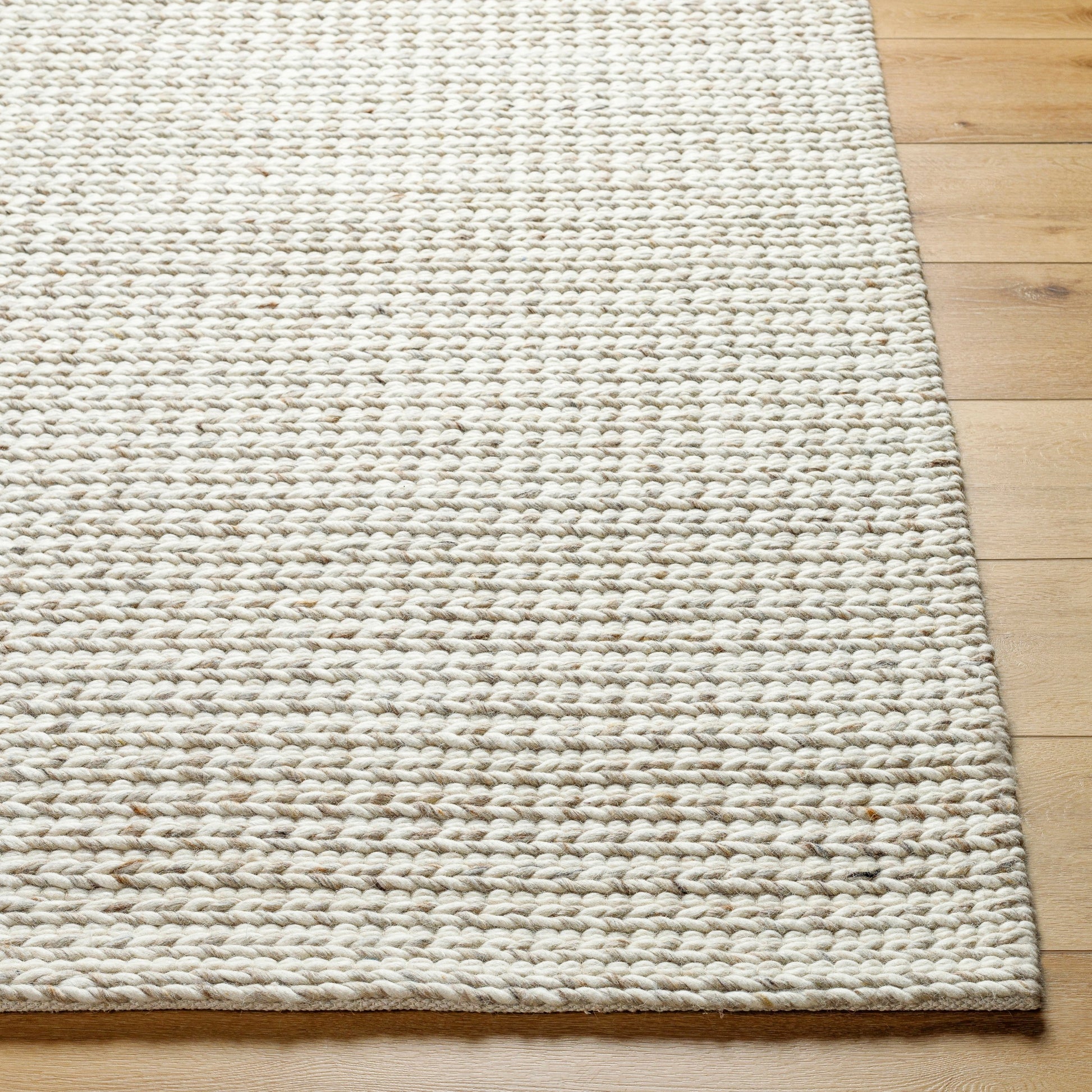 Sundance Rug - 33583 by Livabliss. Made from main: 65% wool, main: 35% polyester in a unique style.