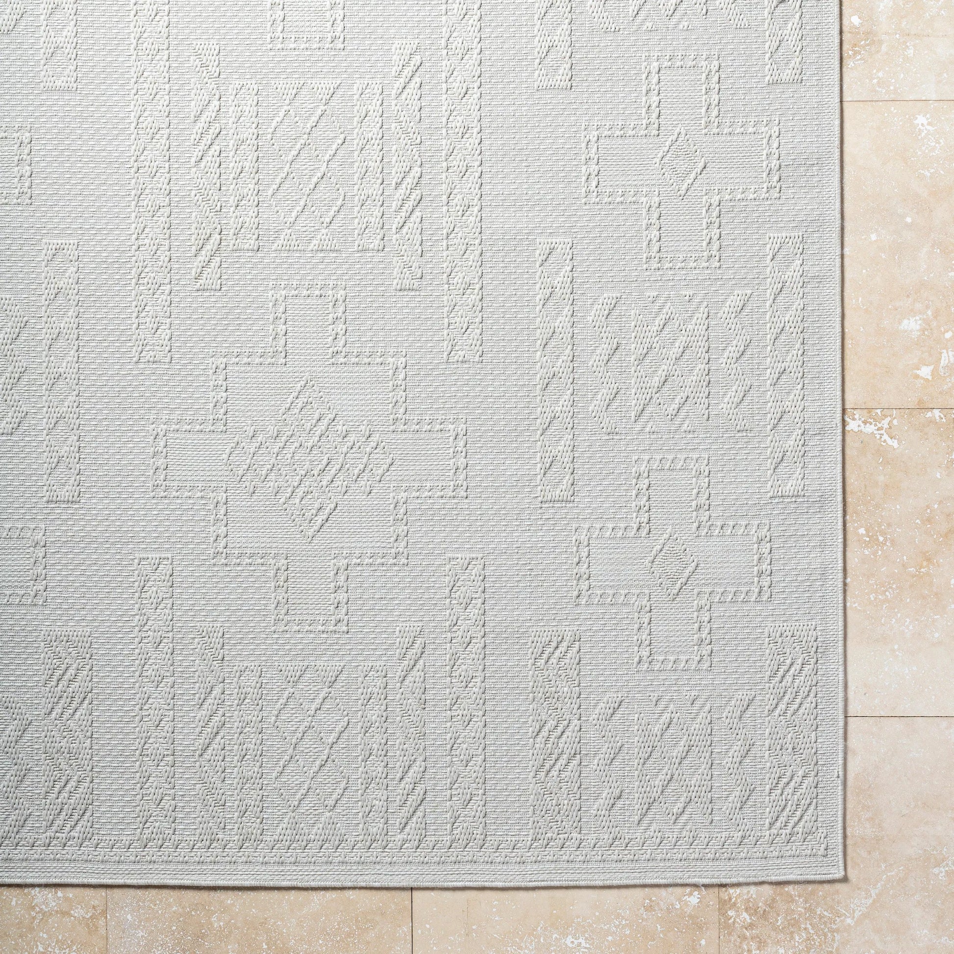 Sandra Rug - 529717 by Livabliss in light silver. Made from polypropylene in a unique style.