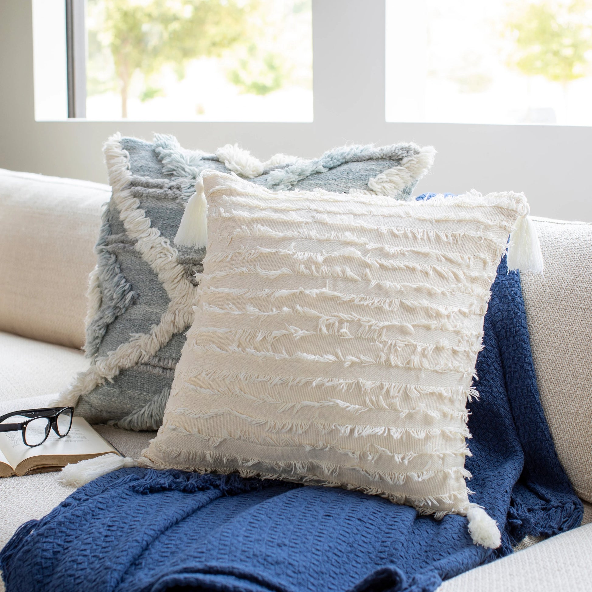 Sereno Pillow - 8373 by Surya. Made from 100% cotton in a modern style.