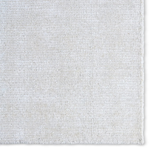 Soft Horizon SFH04 Rug by Jaipur Living in ivory, white. Made from 60% bamboo silk 40% wool in a unique style.