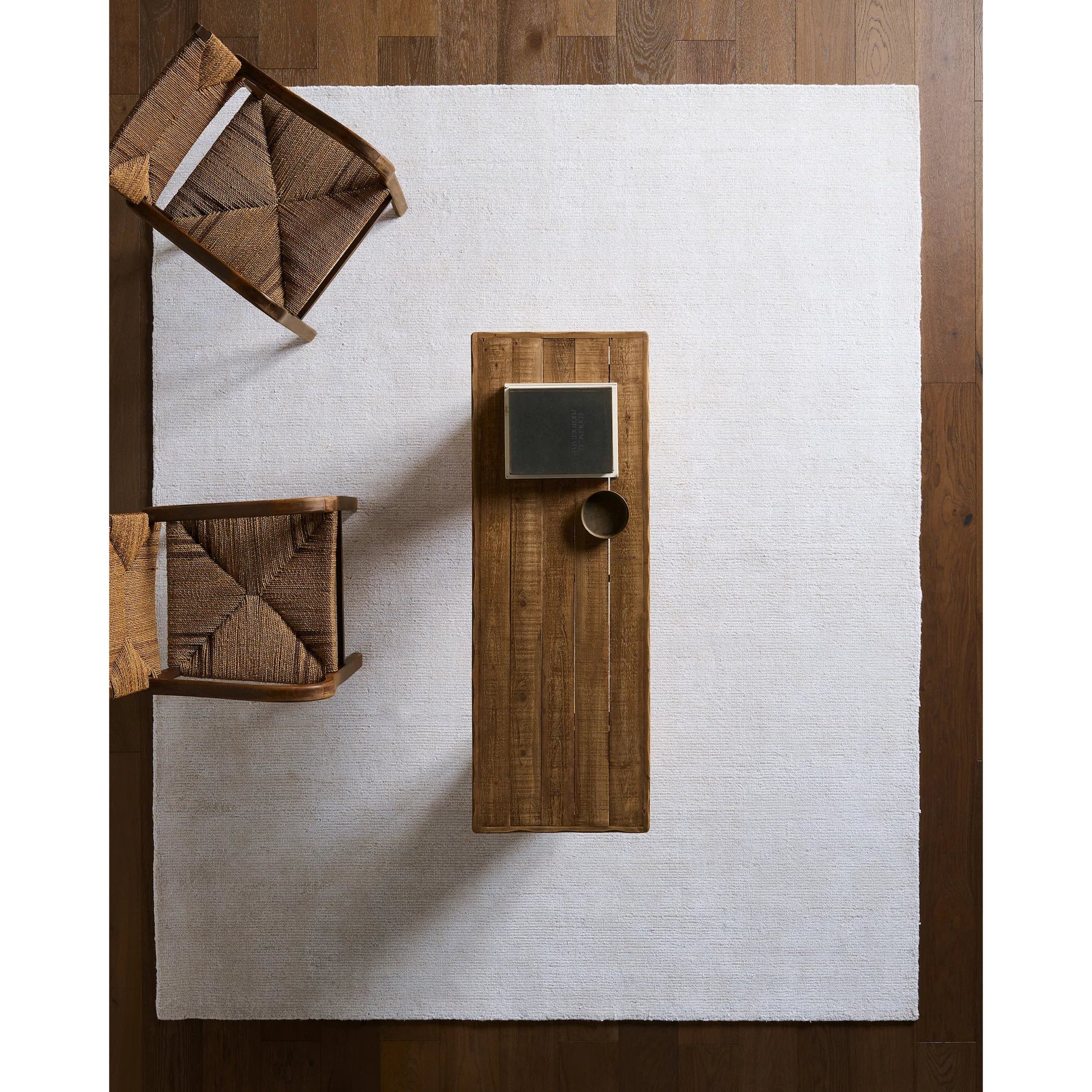 Soft Horizon SFH04 Rug by Jaipur Living in ivory, white. Made from 60% bamboo silk 40% wool in a unique style.