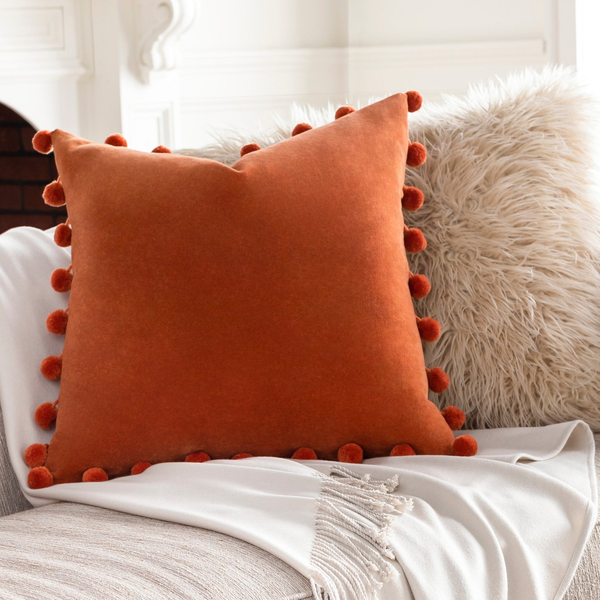 Serengeti Pillow - 14073 by Surya. Made from 100% cotton in a traditional style.