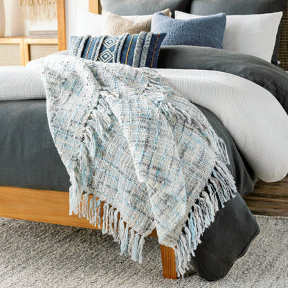 Saugatuck - 19381 by Surya in ivory, pale blue. Made from 95% acrylic, 5% polyester in a cottage & farmhouse style.