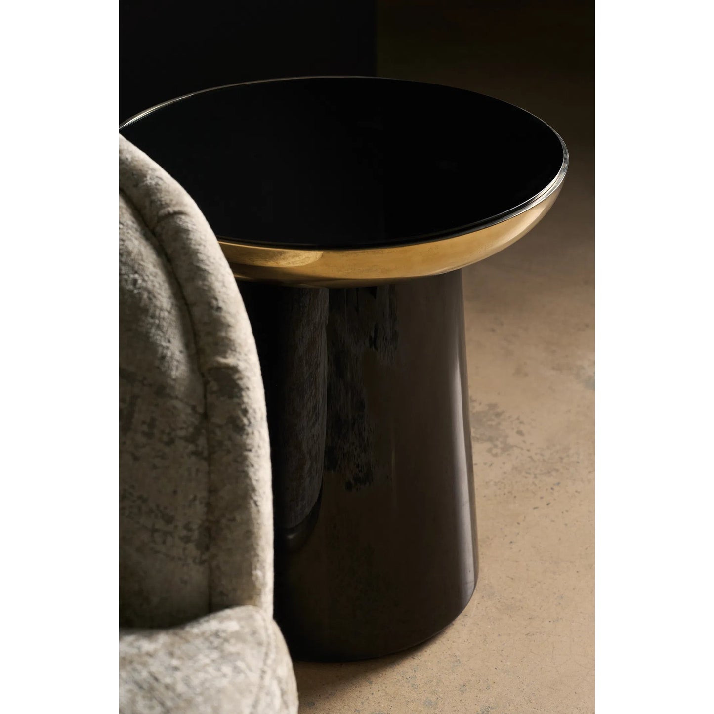 004 SI-2193893 | Lifestyle | Umbra Side Table by Caracole in whisper of gold, piano black. Made from poplar, mirror, metal in a modern style.