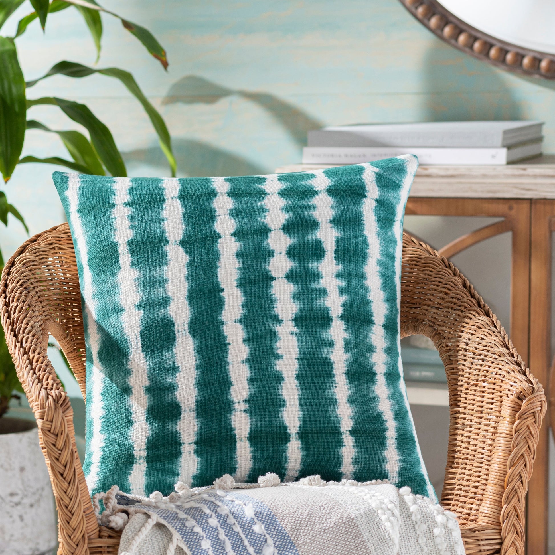 Suji Pillow - 16049 by Surya. Made from 100% cotton in a eclectic & global style.